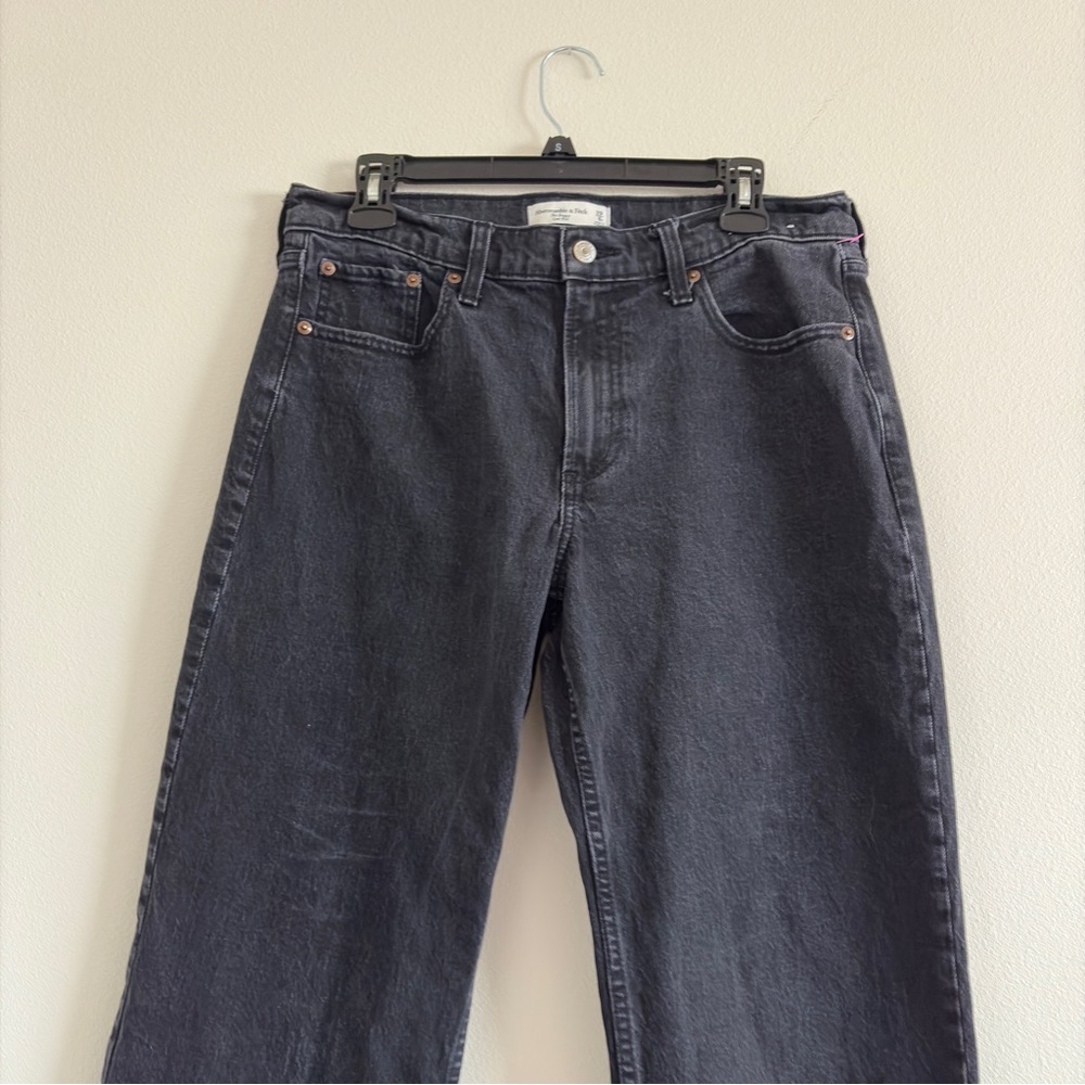 Abercrombie & Fitch Women's Gray Straight Leg Jeans Low Rise 29/8R - Picture 4 of 12